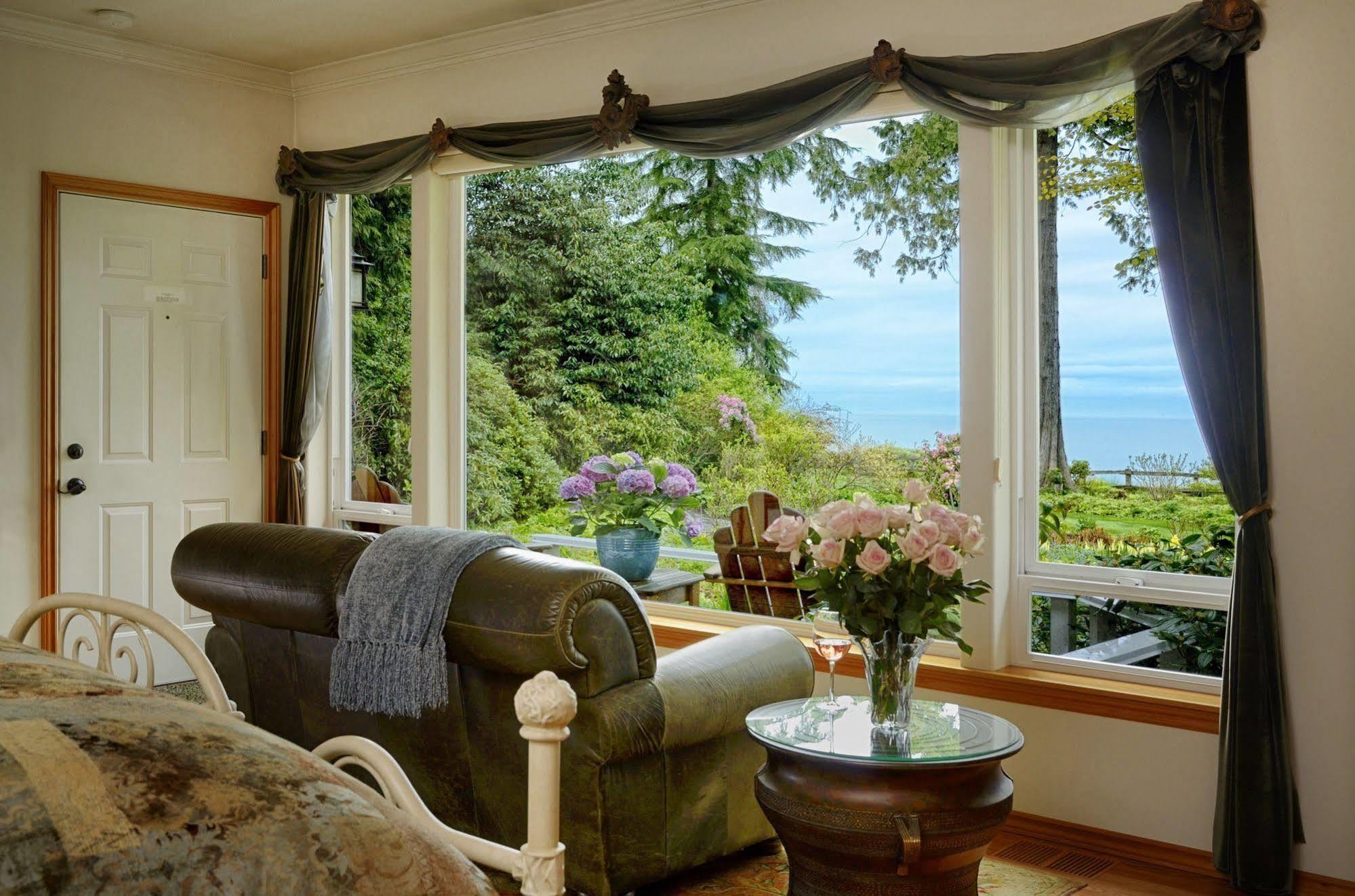 Colette'S Bed & Breakfast พอร์ตแองเจลิส ภายนอก รูปภาพ