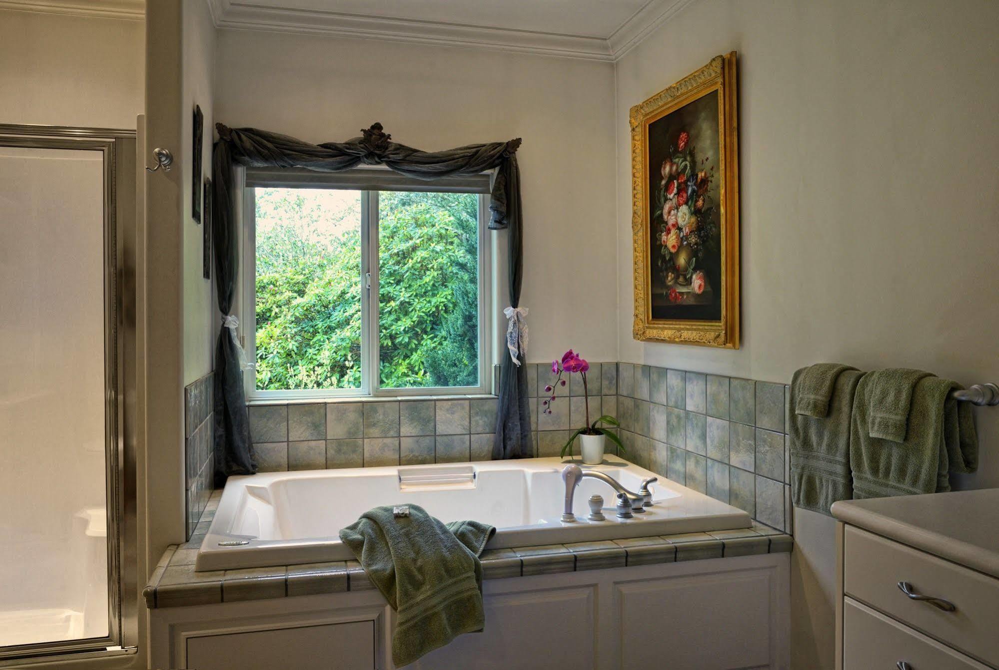 Colette'S Bed & Breakfast พอร์ตแองเจลิส ภายนอก รูปภาพ