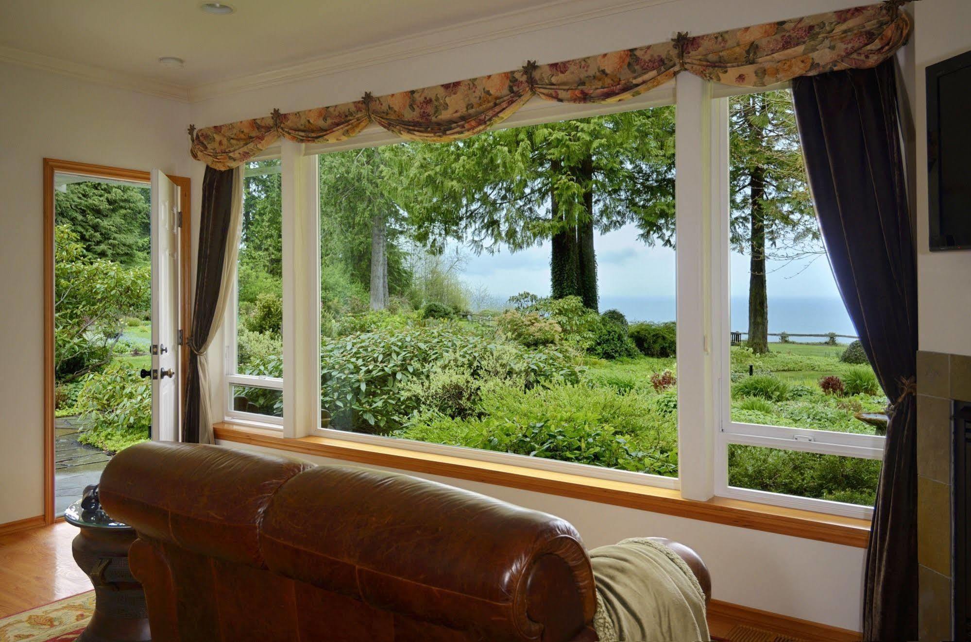 Colette'S Bed & Breakfast พอร์ตแองเจลิส ภายนอก รูปภาพ