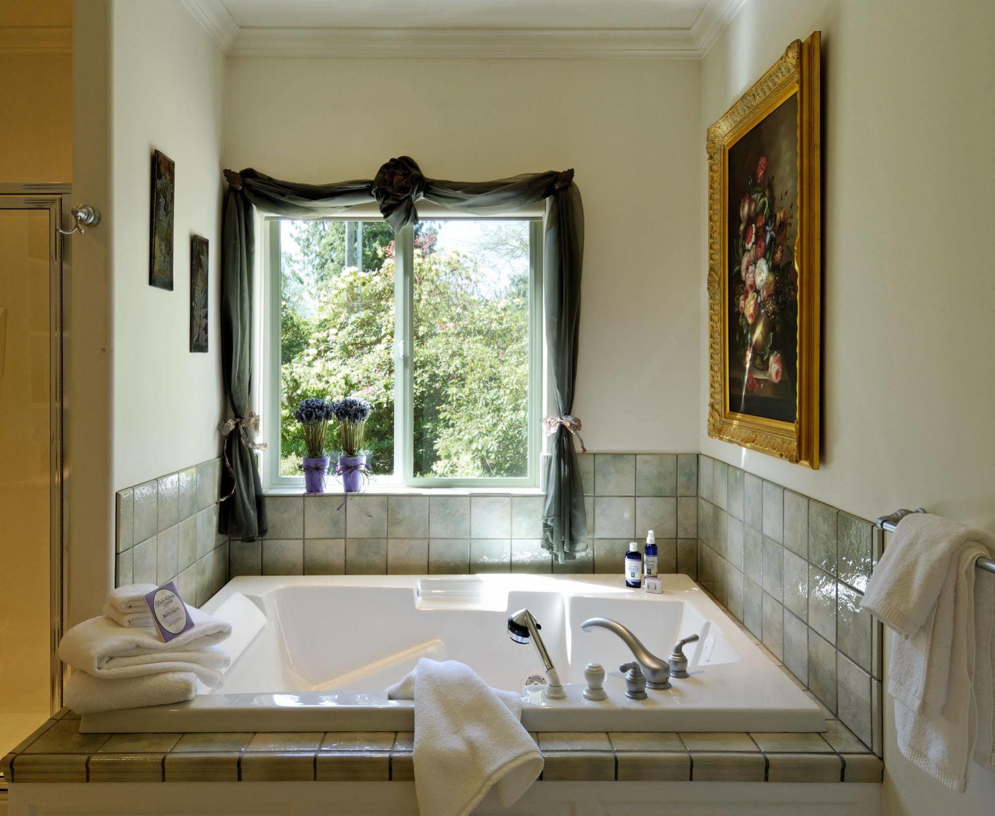 Colette'S Bed & Breakfast พอร์ตแองเจลิส ภายนอก รูปภาพ